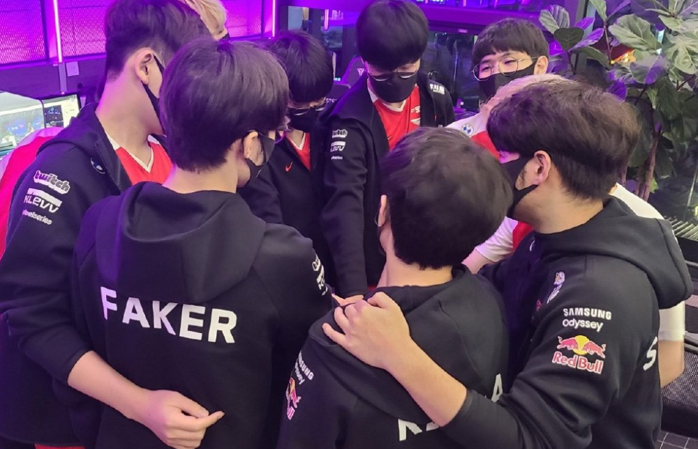 对所有对手 对所有对手